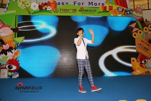 娱乐吃瓜君嘉年华,揭秘娱乐圈幕后故事，带你畅游欢乐盛宴