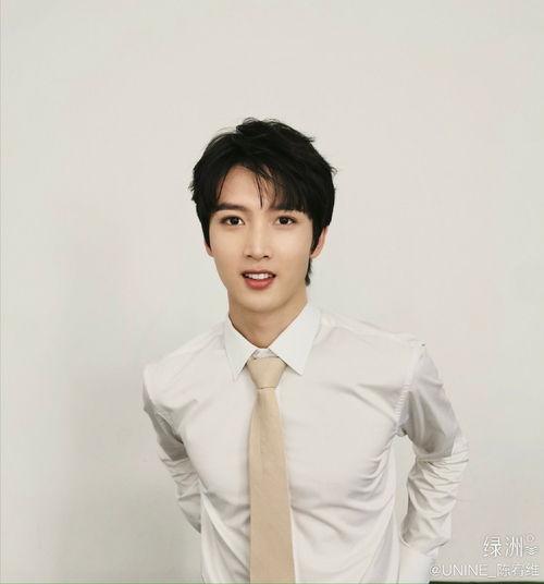 吃瓜娱乐姐陈宥维,吃瓜娱乐姐的蜕变之路