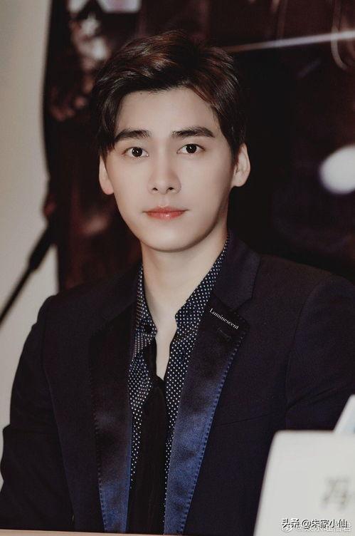 李易峰娱乐吃瓜视频播放,揭秘明星幕后生活